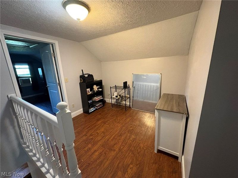12096 Baumhart Road, Amherst, OH 44001 Photo 8