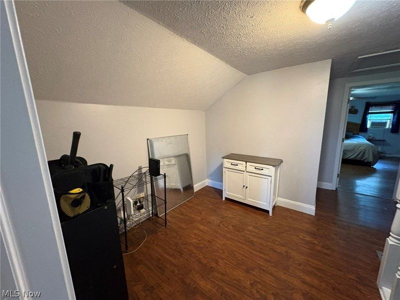 12096 Baumhart Road, Amherst, OH 44001 Photo 9
