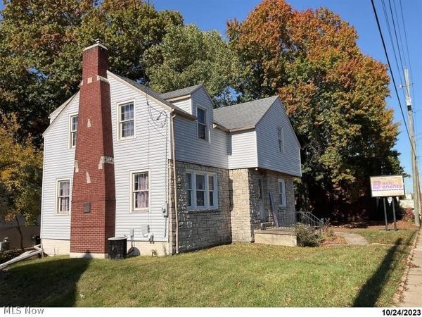 1921 Maple Avenue , Zanesville, OH 43701