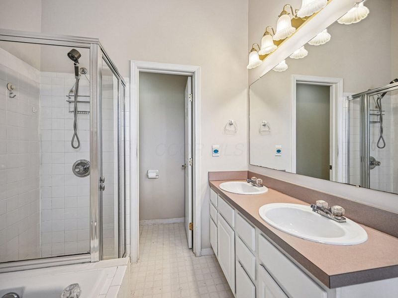 5515 Village Crossing, Hilliard, OH 43026 Photo 11