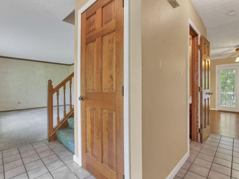 5424 Woodville Court, Columbus, OH 43230 Photo 30