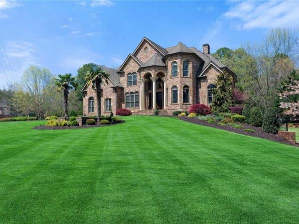 1310 Settles Road , Suwanee, GA 30024