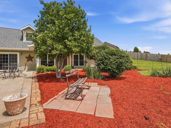 28205 400th Street, Bellevue, IA 52031