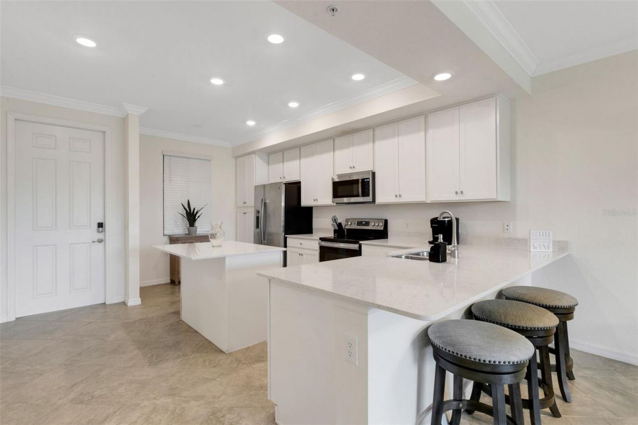17510 Gawthrop Drive , Unit 204, Bradenton, FL 34211 Photo