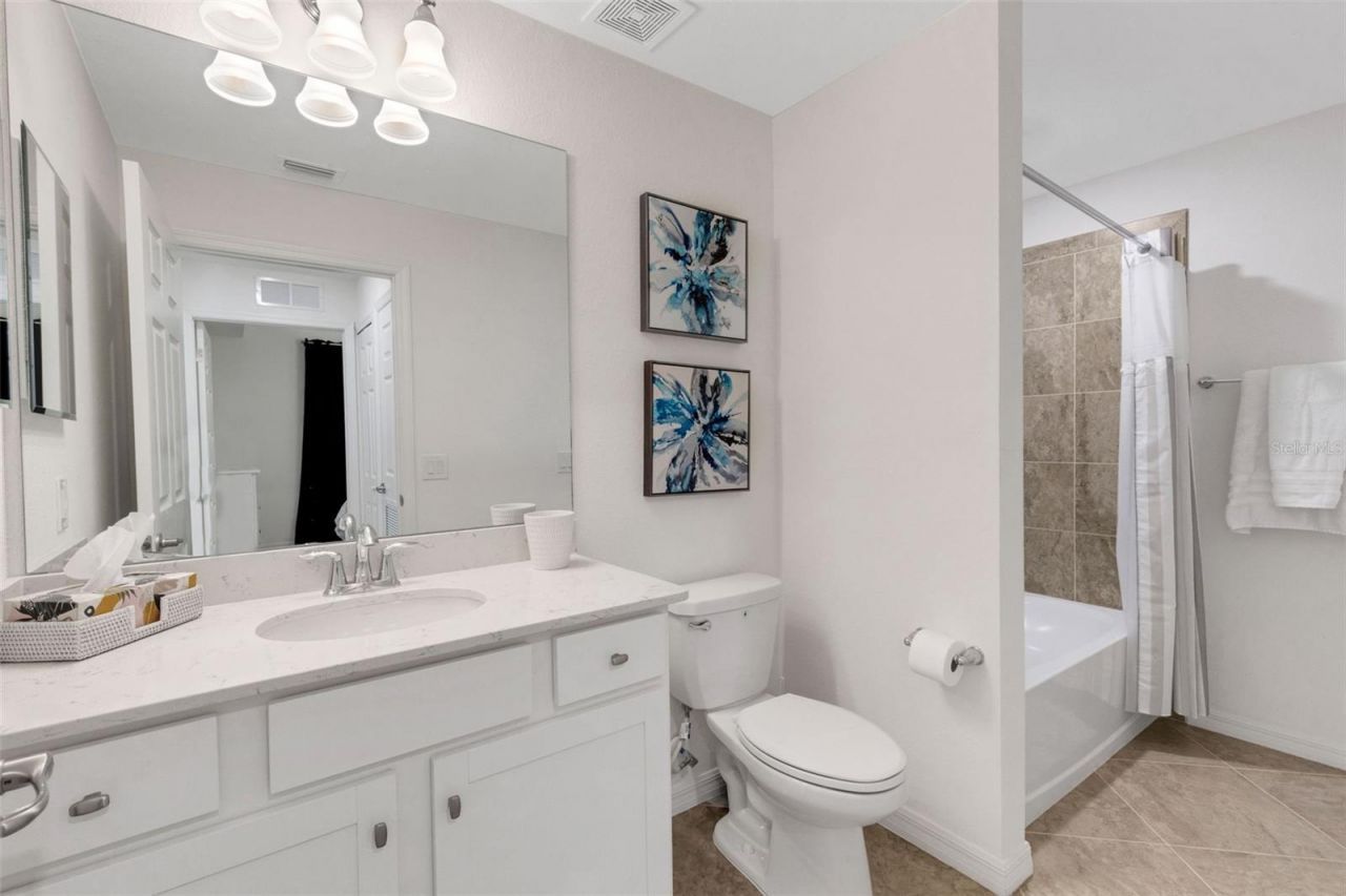 17510 Gawthrop Drive , Unit 204, Bradenton, FL 34211 Photo