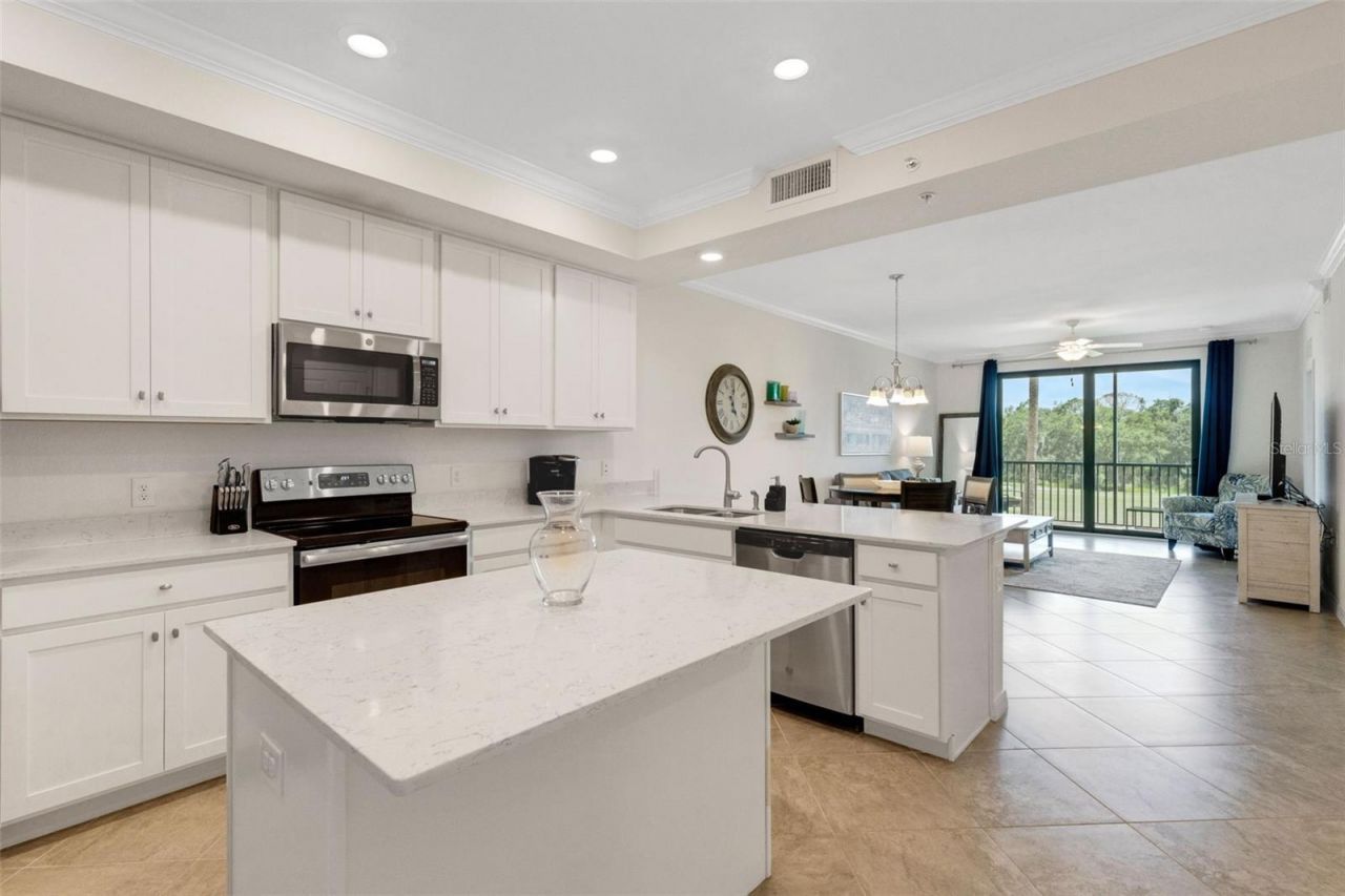 17510 Gawthrop Drive , Unit 204, Bradenton, FL 34211 Photo