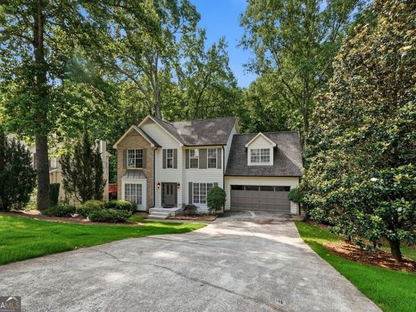 1645 Chase Ridge Lane, Lawrenceville, GA 30043