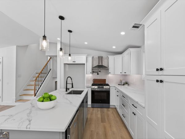 13 Perthshire Drive, Peachtree City, GA 30269