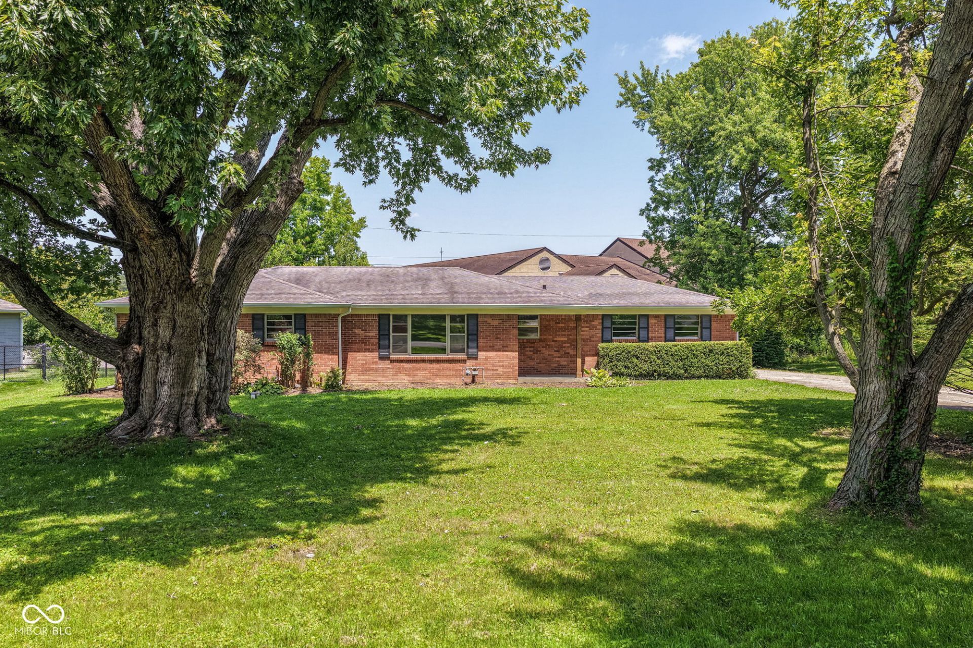 1526 Orchard Park Drive N, Carmel, IN 46280 Main Photo