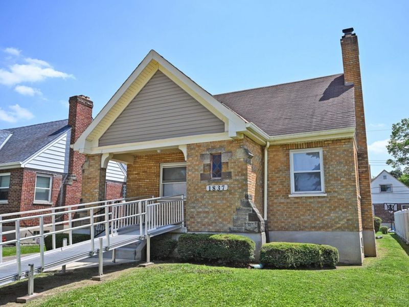 1837 Glendon Place, Cincinnati, OH 45237 Photo 3