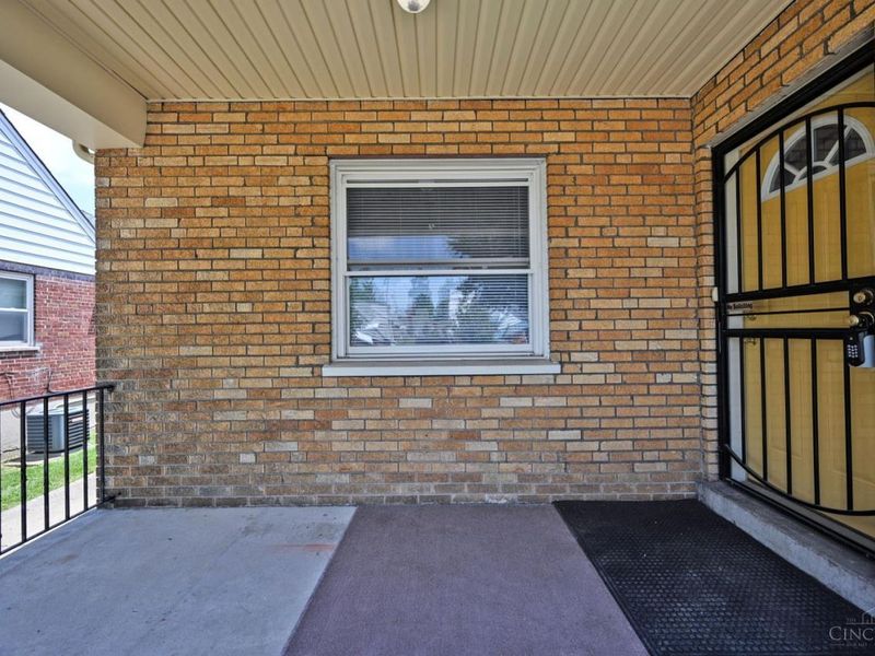 1837 Glendon Place, Cincinnati, OH 45237 Photo 5