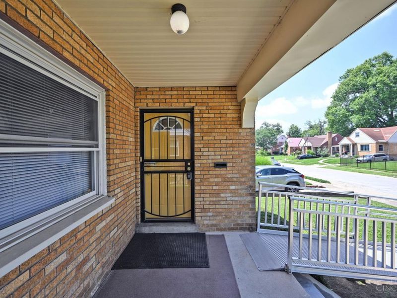 1837 Glendon Place, Cincinnati, OH 45237 Photo 6