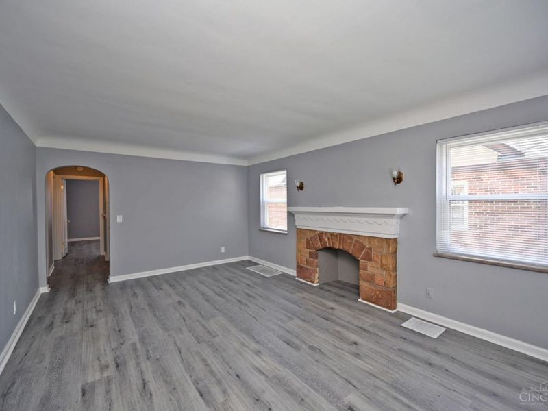1837 Glendon Place, Cincinnati, OH 45237 Photo 8