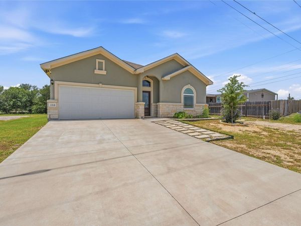 112 Margarita DR, Dale, TX 78616