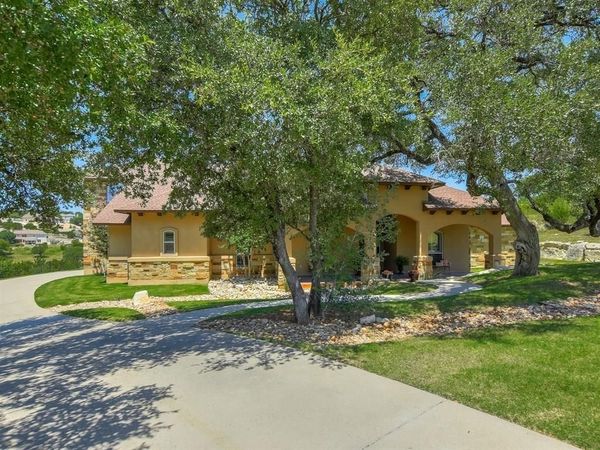 3307 Crystal Falls PKWY, Leander, TX 78641
