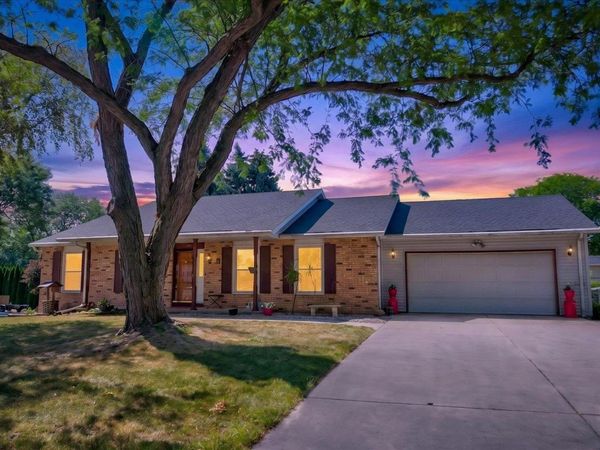 901 Eisenhower Road, Stoughton, WI 53589