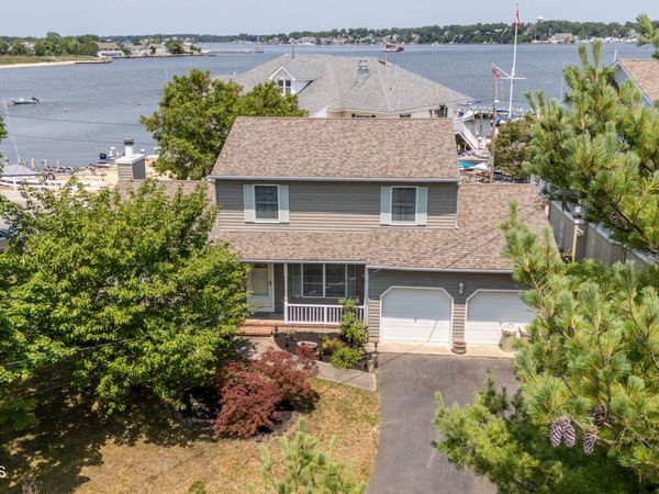 1 E Avalon Avenue, Ocean Gate, NJ 08740
