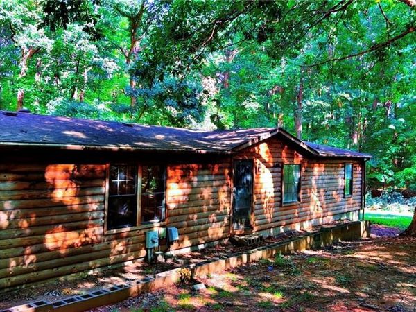 1215 Bray Road , Walnut Cove, NC 27052