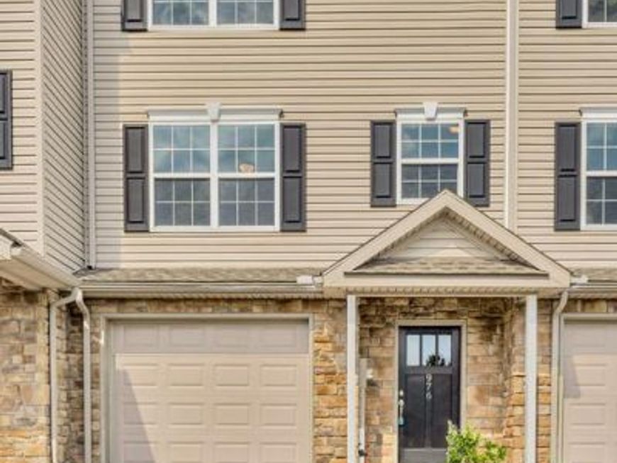 976 Gregs Drive , Harrisburg, PA 17111 Main Photo