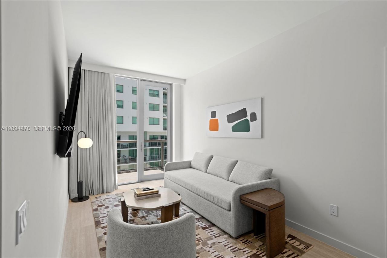 1611 SW 2nd Ave , Unit 816, Miami, FL 33129 Photo