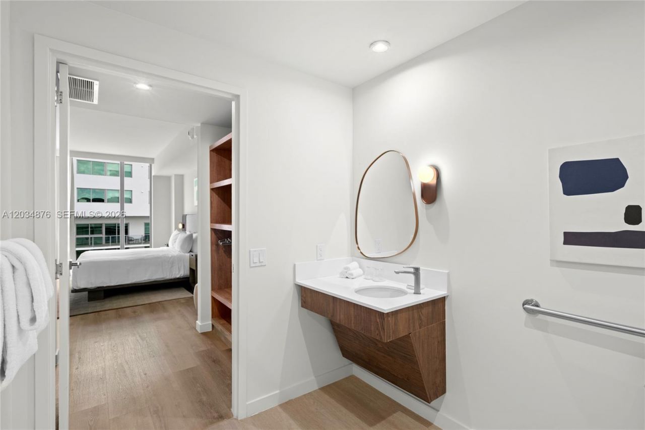1611 SW 2nd Ave , Unit 816, Miami, FL 33129 Photo