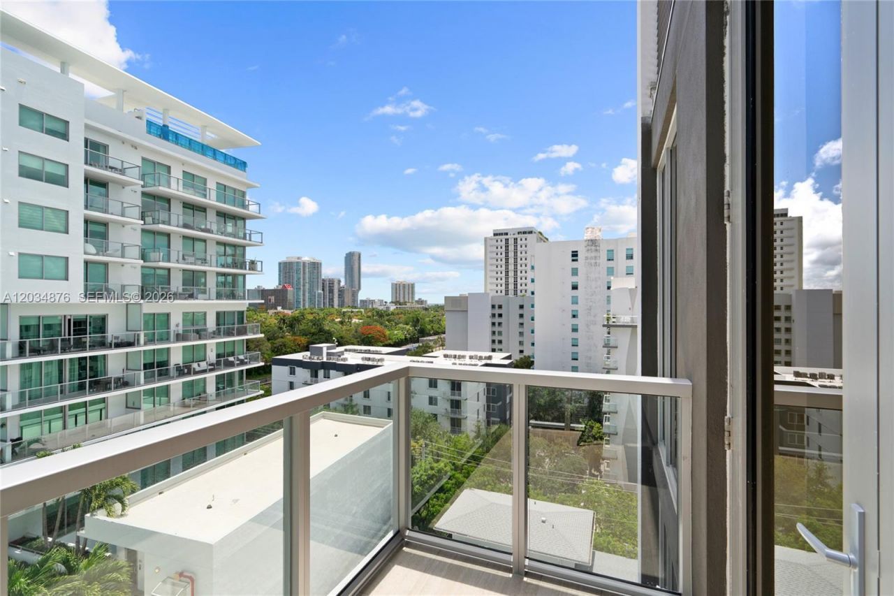 1611 SW 2nd Ave , Unit 816, Miami, FL 33129 Photo