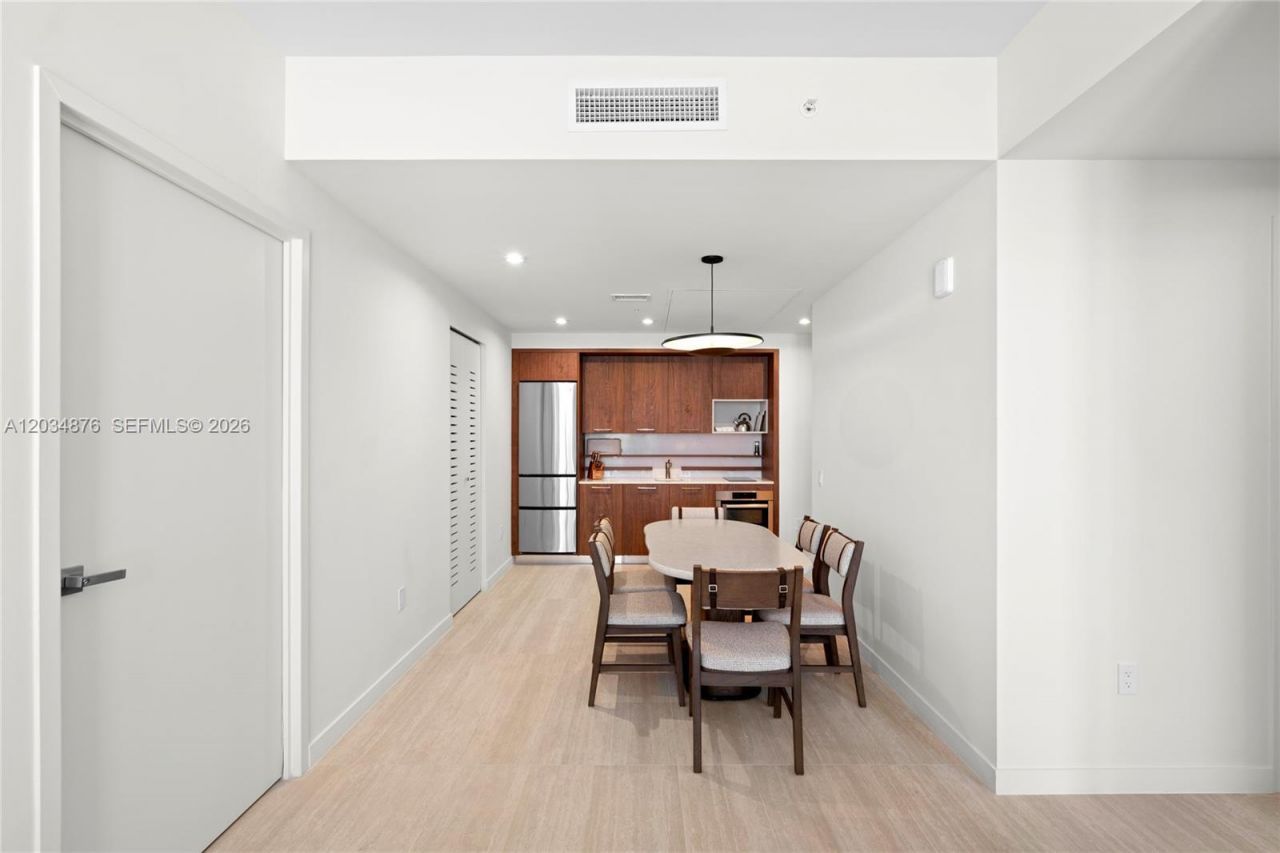 1611 SW 2nd Ave , Unit 816, Miami, FL 33129 Photo