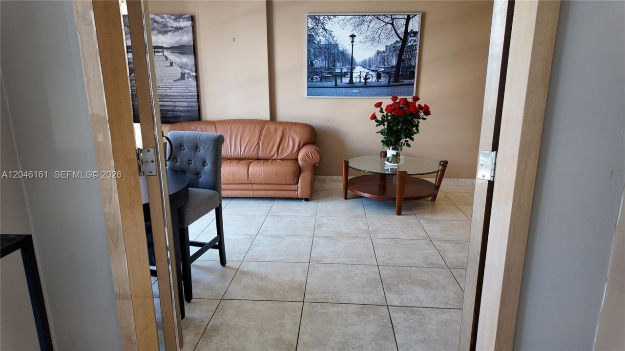 2049 S Ocean Dr , Unit 1004, Hallandale Beach, FL 33009 Photo