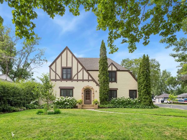405 E Main Street, Waconia, MN 55387