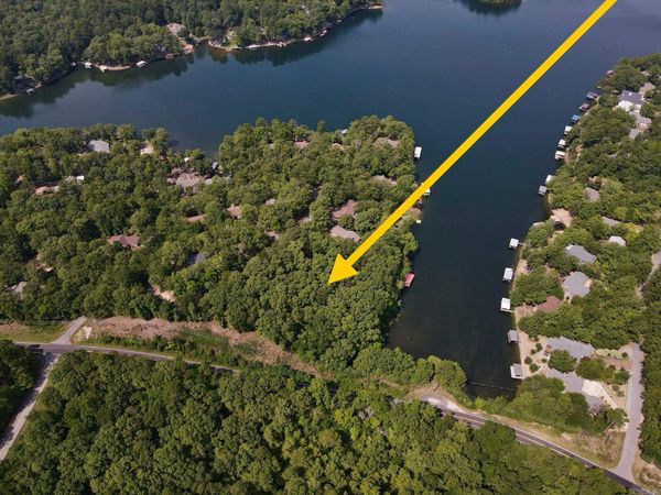 15 Delavega Circle , Hot Springs Village, AR 71909