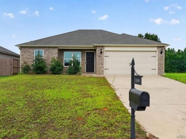 12376 Choctaw Circle, Moundville, AL 35474