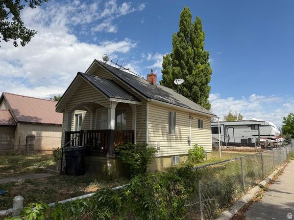 493 E 400 N, Roosevelt, UT 84066