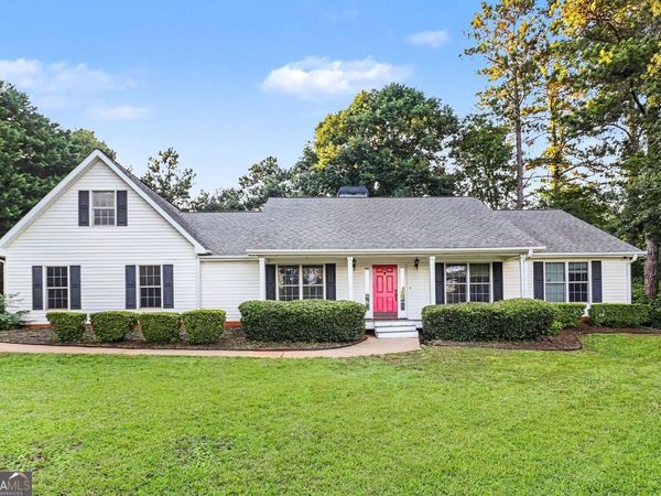 84 Hidden Lakes Court, Newnan, GA 30263