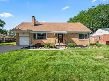 605 Lamont Drive, Kettering, OH 45429