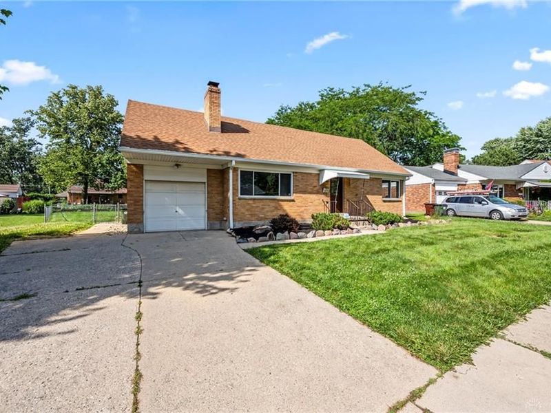 605 Lamont Drive, Kettering, OH 45429 Photo 3