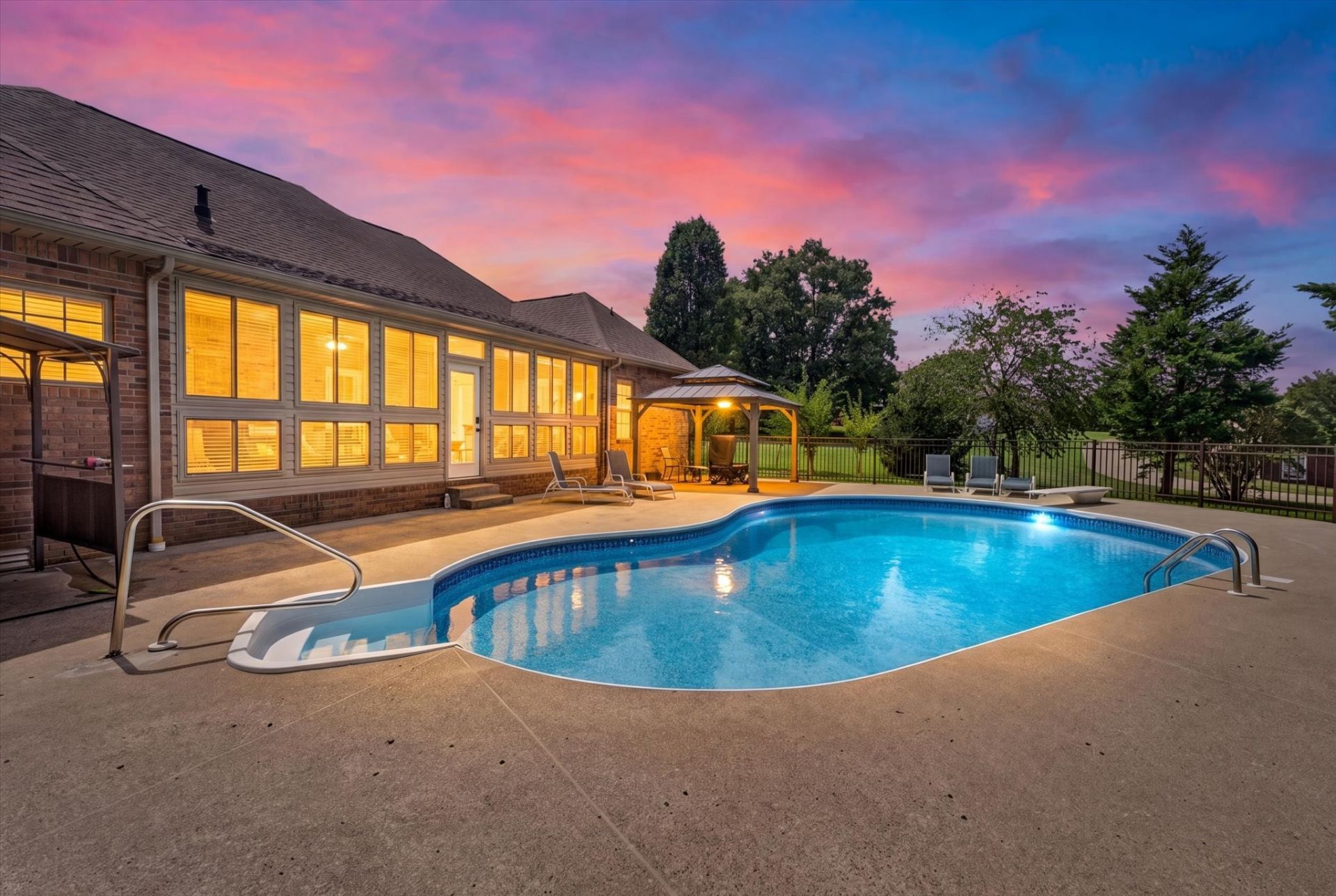 2605 Stonemill Ct, Clarksville, TN 37043 Main Photo