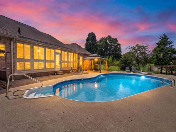 2605 Stonemill Ct, Clarksville, TN 37043