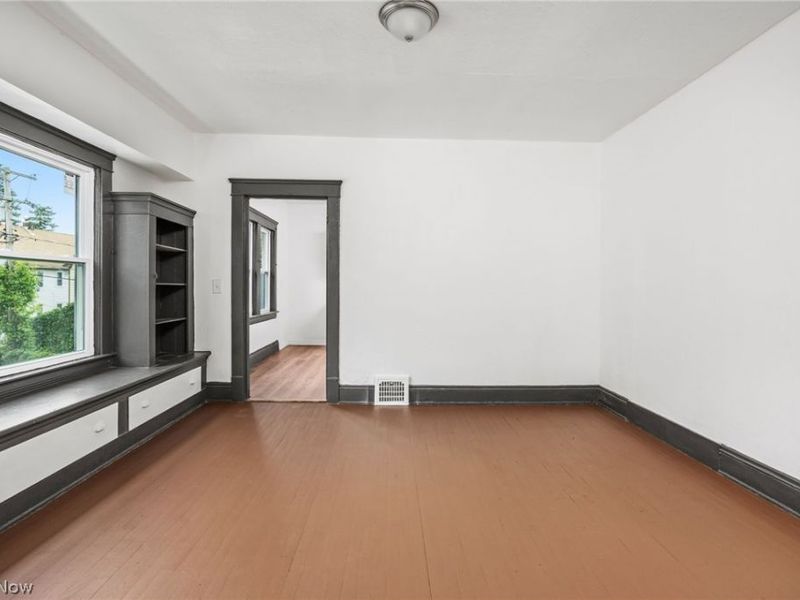 6704 Owosso Avenue, Cleveland, OH 44105 Photo 22