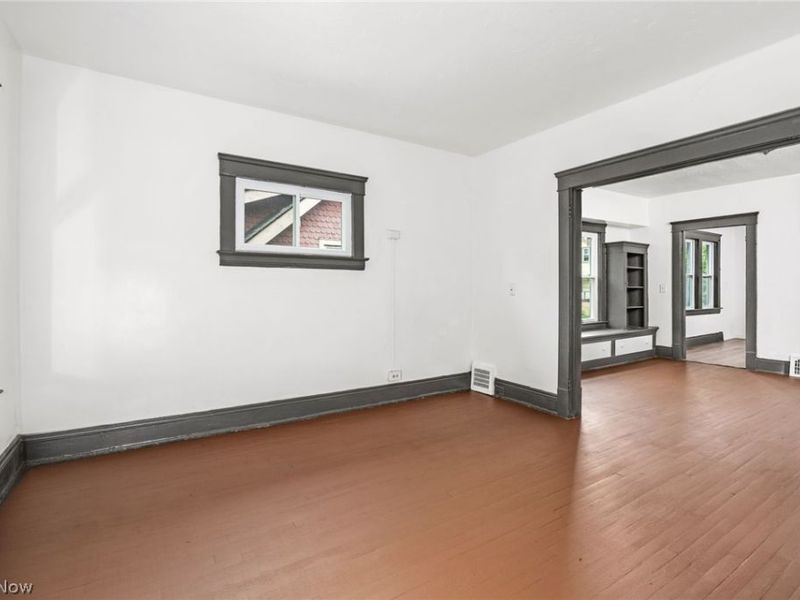 6704 Owosso Avenue, Cleveland, OH 44105 Photo 24