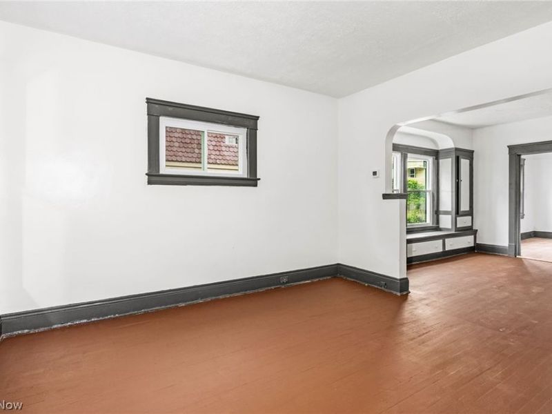 6704 Owosso Avenue, Cleveland, OH 44105 Photo 5