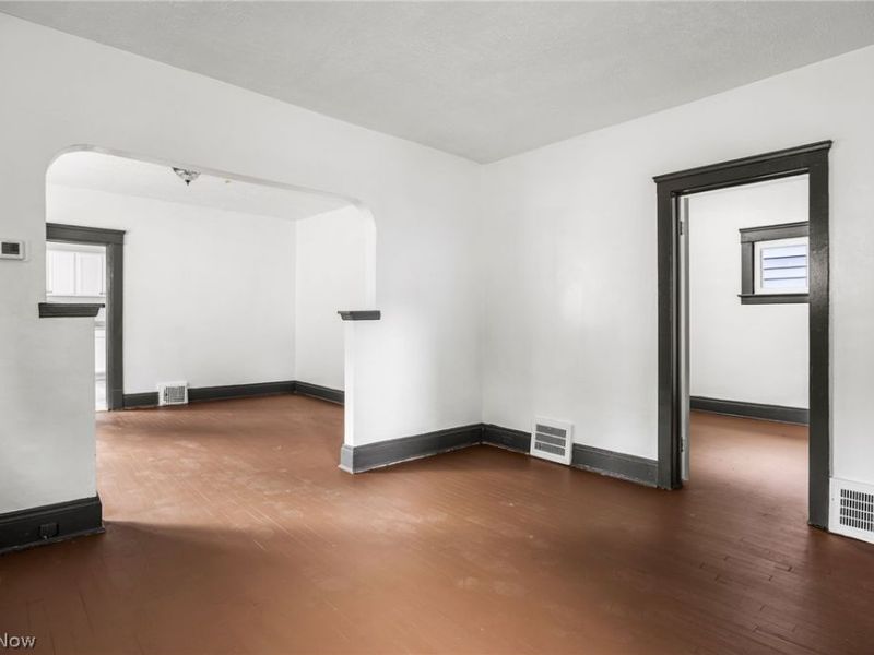 6704 Owosso Avenue, Cleveland, OH 44105 Photo 6