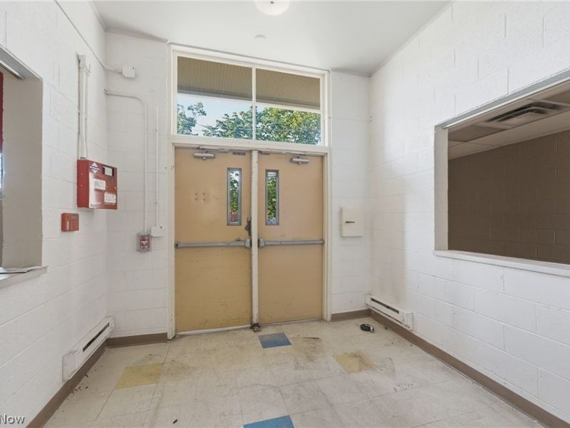2430 E 28th Street, Lorain, OH 44055 Photo 22
