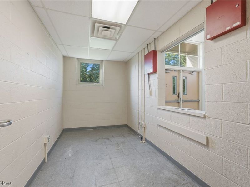 2430 E 28th Street, Lorain, OH 44055 Photo 24