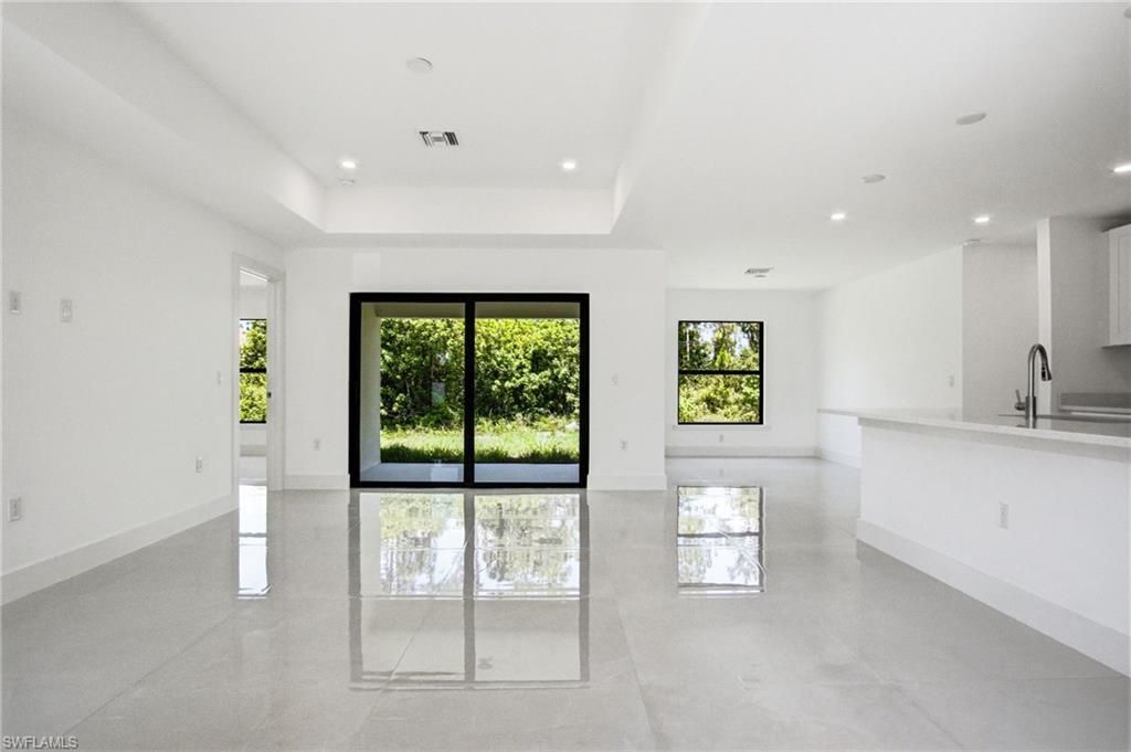 739 Fullerton Ave S, Lehigh Acres, FL 33974 Photo