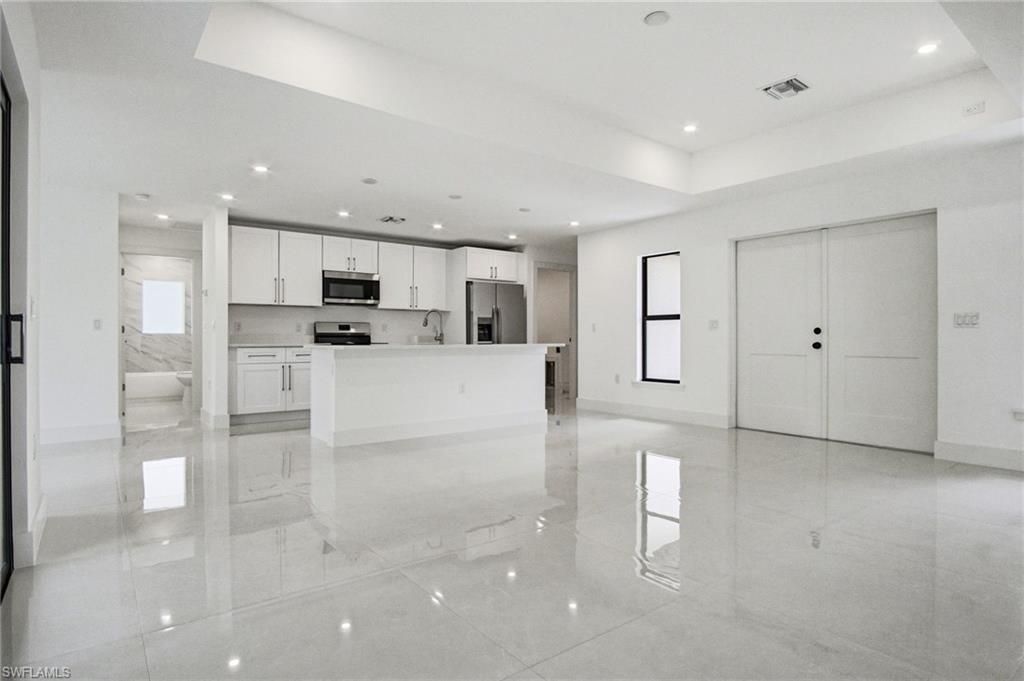 739 Fullerton Ave S, Lehigh Acres, FL 33974 Photo