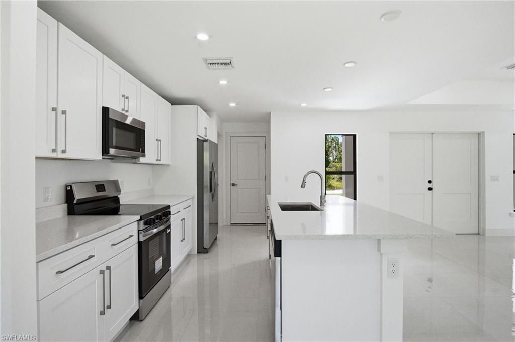 739 Fullerton Ave S, Lehigh Acres, FL 33974 Photo