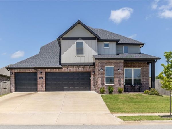 5204 Nandina Lane , Bentonville, AR 72713