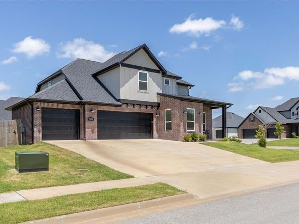 5204 Nandina Lane, Bentonville, AR 72713