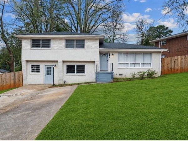 2971 Valley Ridge Drive , Decatur, GA 30032