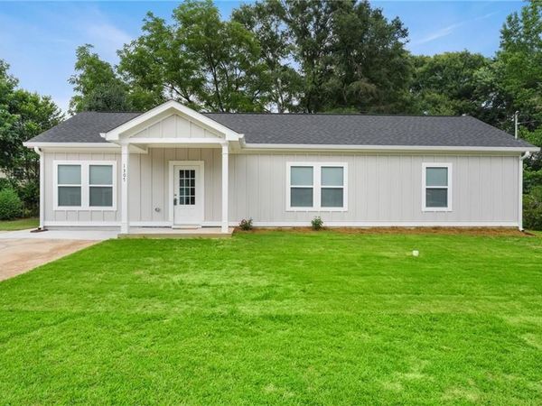 1307 Cochise Circle , Austell, GA 30168